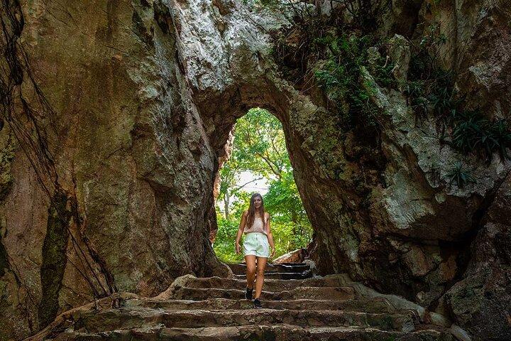 Marble Mountains-Am Phu Cave-Monkey Mountains from Hoi An/Da Nang