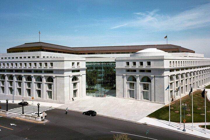 Washington DC Neighborhoods Personalized Self-Guided App Tour