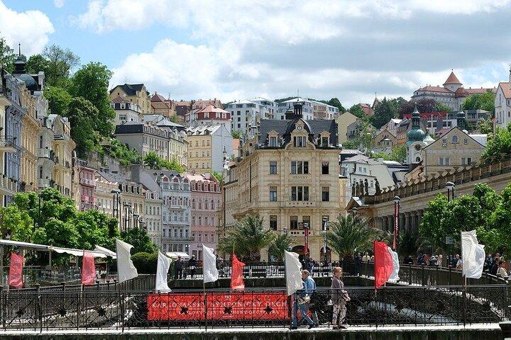 Transfer privado > Munique para Praga com parada de 3h em Karlovy Vary