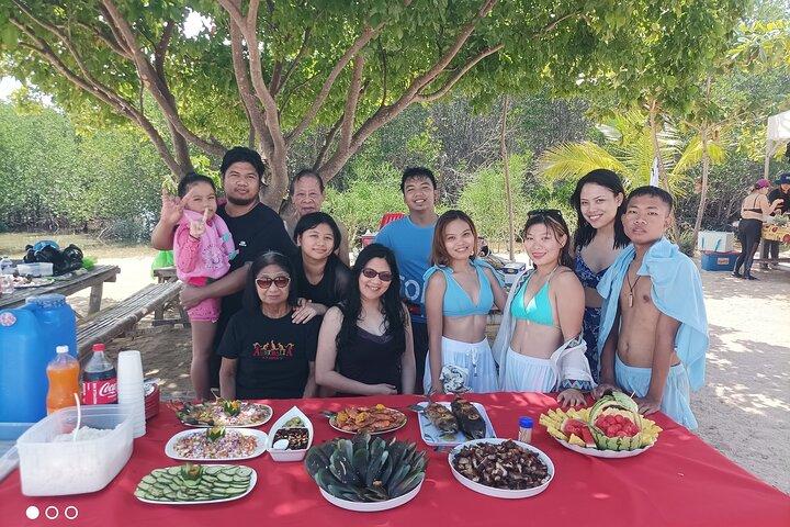 Private Honda Bay Island Hopping-Tour