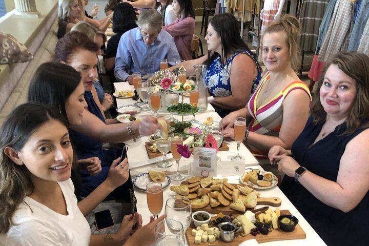 Passeio a pé pelo Star District em Frisco com Brunch