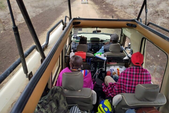 Safari Vehicle Hire (Land Cruiser)