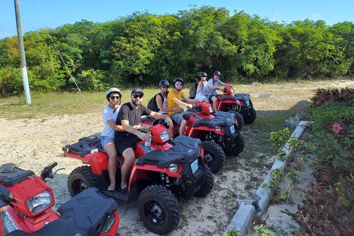 Visite de l'île en VTT et en buggy