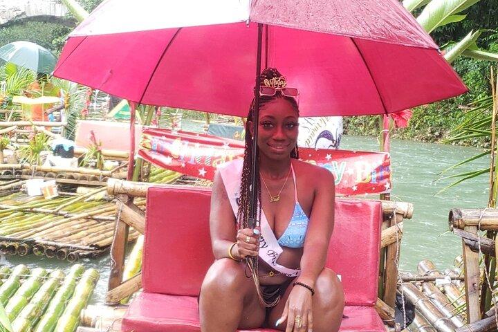 Great River Bamboo Rafting mit Kalkstein-Fußmassage und ATV von Montego Bay