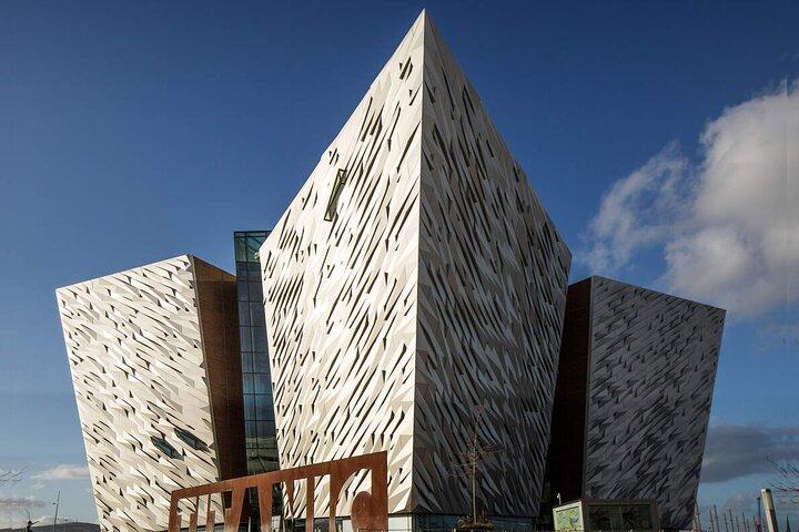 Giant's Causeway com a exposição do Titanic e o melhor da Irlanda do Norte