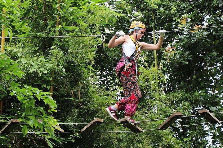 Tyrolienne du Phoenix Adventure Park, parcours d'accrobranche à Chiang Mai