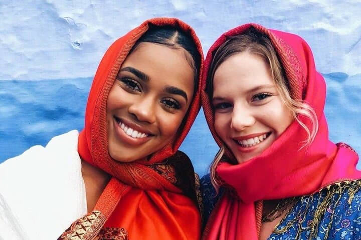 Photography session and guided tour in Chefchaouen