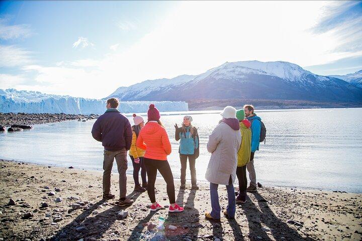 Blaue Safari: Perito-Moreno-Gletscher mit Wandern und Navigation