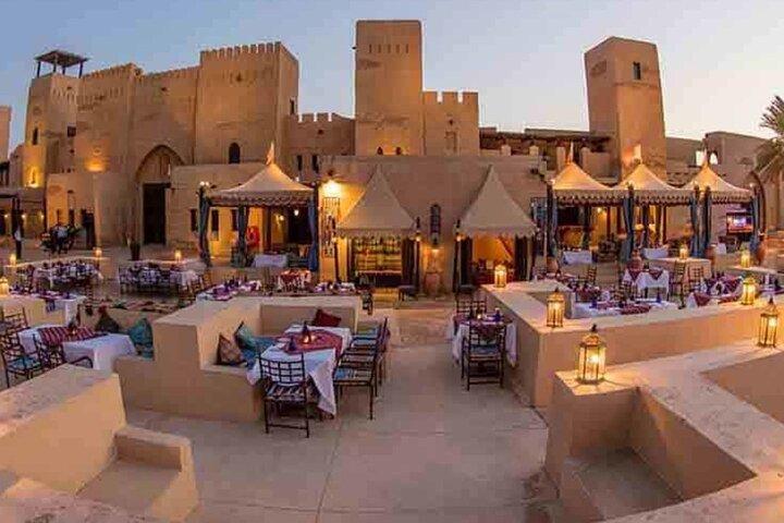 Royal Sahara Desert Fortress Safari met 5-sterren internationaal buffetdiner