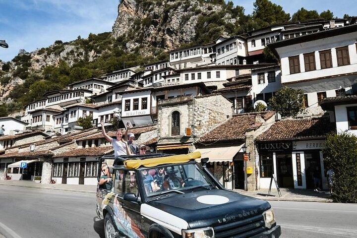 Caiaque em Berat, Lago Tomori e Jeep Safari -ARG