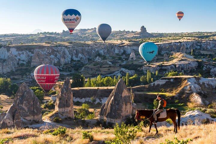 Sunrise Hot Air Balloon Seeroplevelse med Hotel Transfer