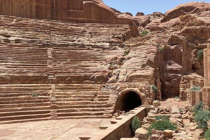 Tour de medio día a la maravillosa ciudad de Petra