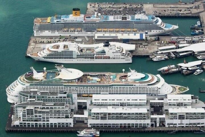 Auckland City Hotel to Cruise Ship Transfer by SUV