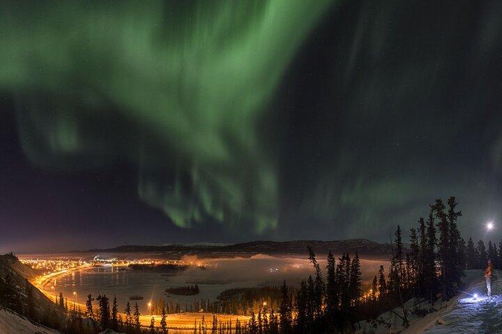 Tour di osservazione dell'aurora boreale di 4 giorni da Whitehorse, Canada