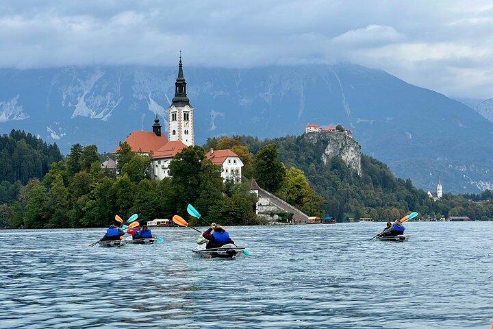 Experiencia guiada en kayak desde 2022
