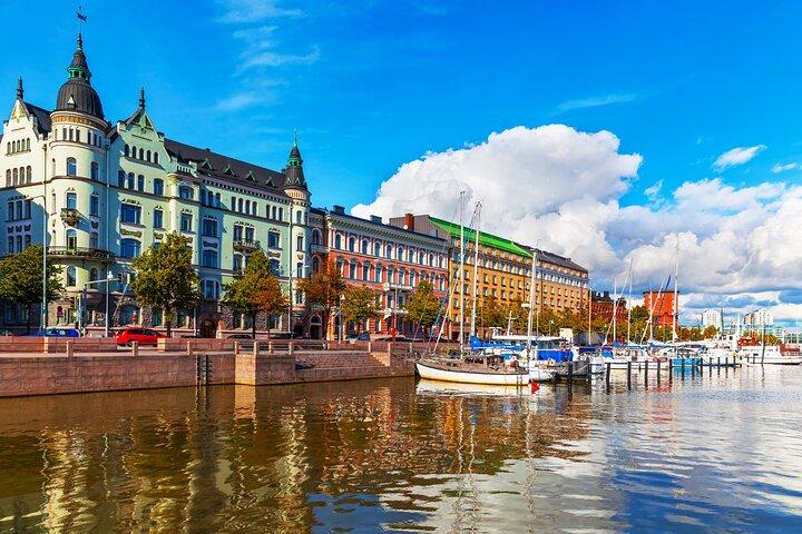 Helsinki Scavenger Hunt & Highlights Self-Guided Walking Tour
