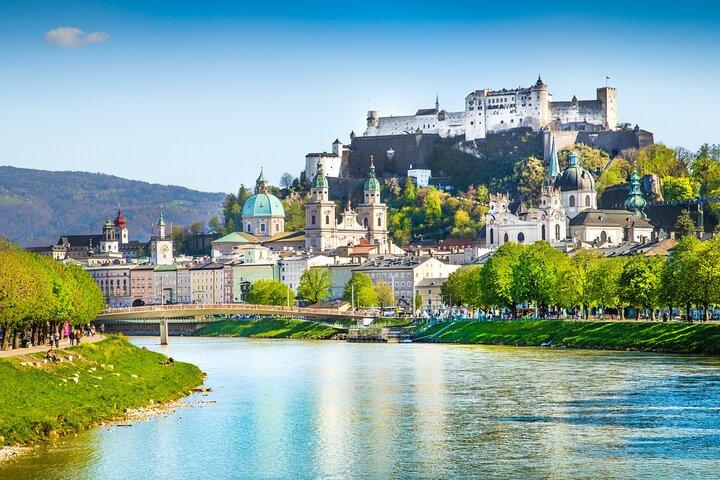 Salzburg Scavenger Hunt & Highlights Self-Guided Walking Tour