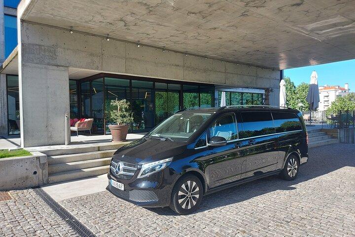 Privéluchthaventransfer van Porto naar Lissabon
