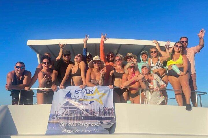 Tour privato in catamarano a Bibijagua Beach Punta Cana