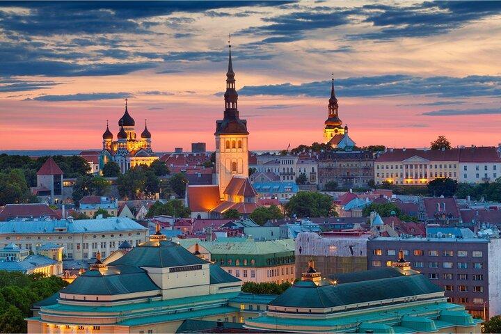 Tallinn Scavenger Hunt & Highlights Self-Guided Walking Tour