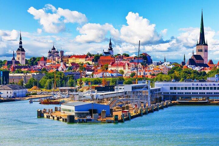 Tallinn Scavenger Hunt & Highlights Self-Guided Walking Tour