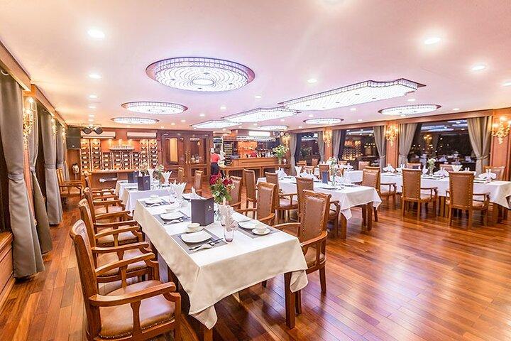 Calypso Cruise Luxury 2 dage til Halong Bay og Cat Ba Island