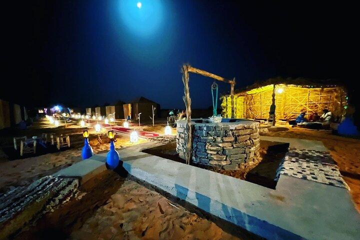 Trekking no deserto de Erg chebbi com acampamento noturno, Guia local