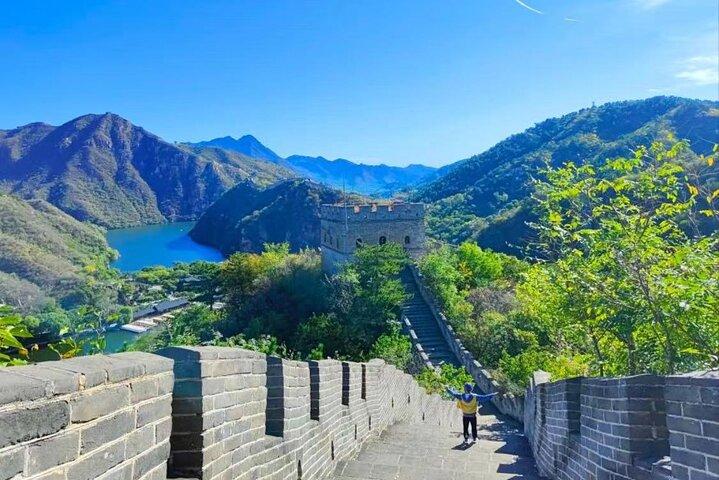 Mutianyu Great-wall and Huanghuacheng Water Great-wall Tour within One Day