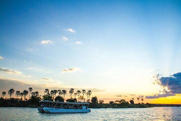 Zambezi Sunset Cruise em Victoria Falls