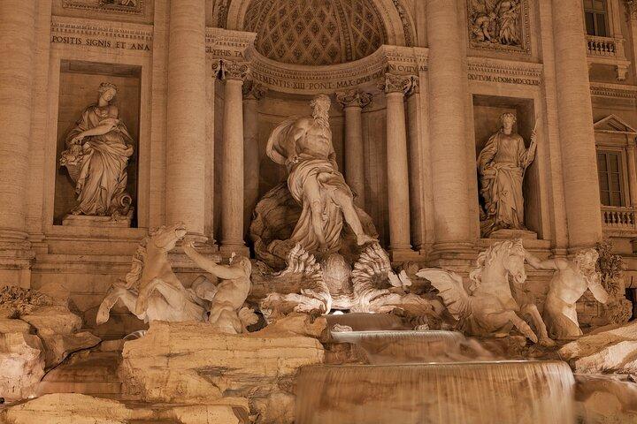 Private Transfer from Bologna to Rome with 2 Hours Sightseeing