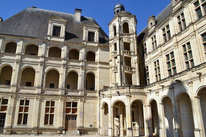 Gå rundt om slottene Chenonceau og Chambord