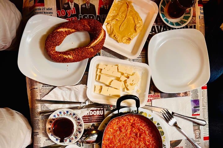 Istanbul Guided Street Food Tour Around European and Asian Sides