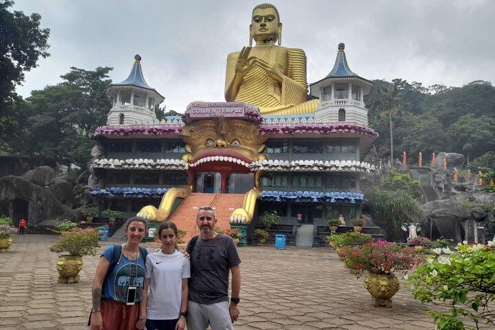 Visite privée de Dambulla Sigiriya au départ de Kandy avec chauffeur sympathique