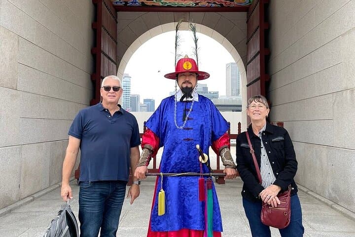 Best Seoul City Tour (Gyeongbokgung Palace,Insadong,Namsan Tower)