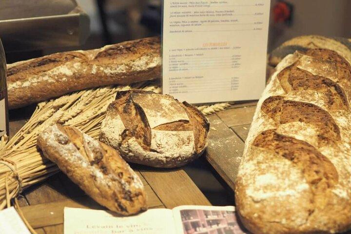 Tour a la Torre Eiffel y desayuno tradicional Francés