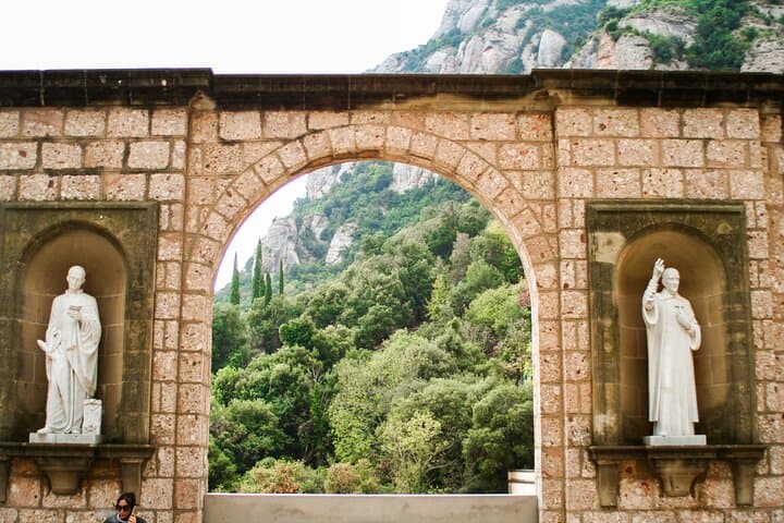 Half-Day Private Tour of Montserrat from Barcelona