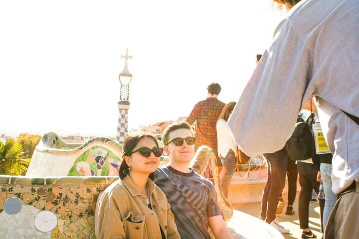 Barcelona: Private Sagrada Familia & Park Guell tour with Pickup