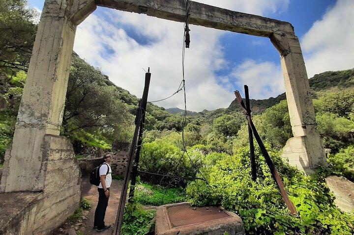 Escursioni nelle Cascate e nella Foresta pluviale con guide locali: Sky Rebels
