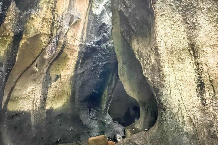 Bali Tour : Tegenungan - Tukad Cepung - Kanto Lampo - Tibumana Waterfall