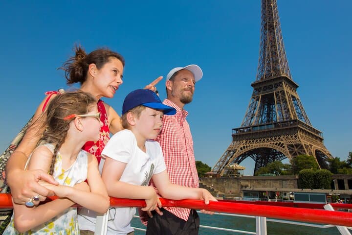 Bateaux Mouches® Sightseeing Cruise on the Seine River in Paris
