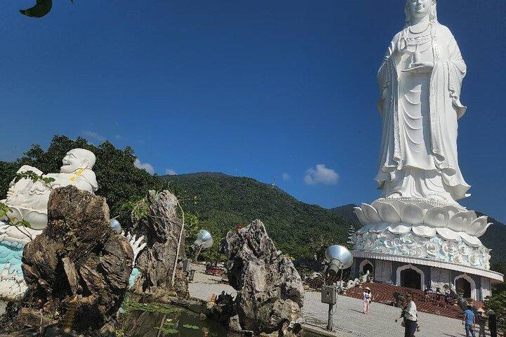 Privater CarTransfer zu meinem Sohn Holyland-Marble Mountain-Lady Buddha-Dragon Bridge
