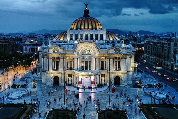Half-Day Private Walking Tour to Historic Center of Mexico City