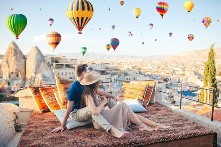 Cappadocia 1 Night 2 Days Tour from Istanbul by Plane and Balloon Ride