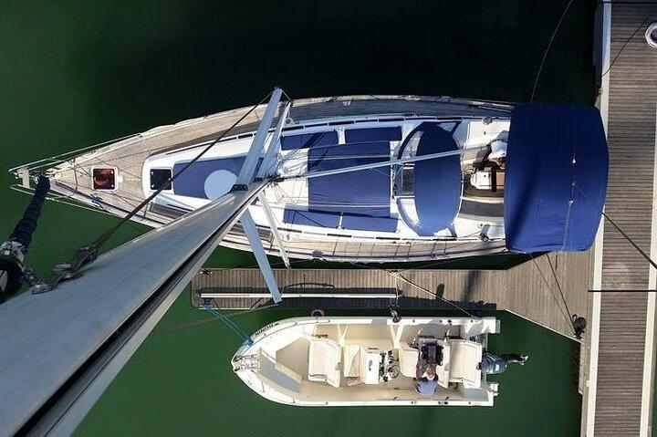 Romantic Private Sailboat in Lisbon for couples