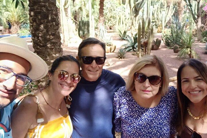Private VIP Marrakech City Tour by Mercedes Vito & Official Guide