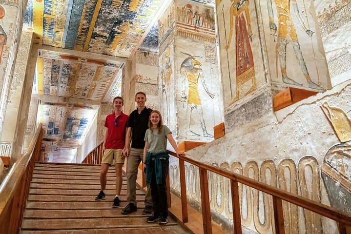 VIP Tour to West Bank Tombs Valley of the Kings & Queens