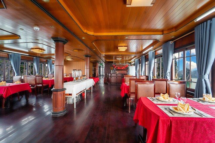 Halong Bay 2 dagar 1 natt traditionell båt