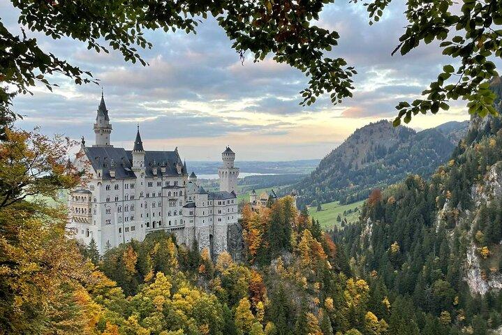 Visite privée d'une journée complète du château de Neuschwanstein au départ d'Innsbruck
