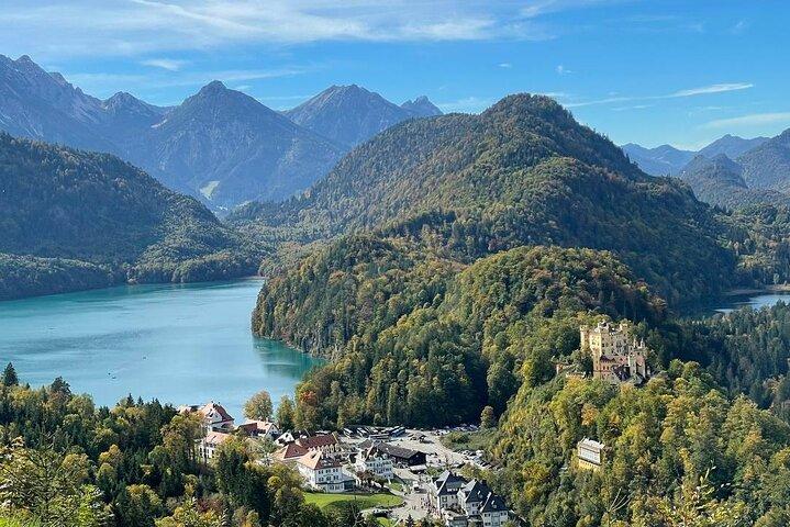 Visite privée d'une journée complète du château de Neuschwanstein au départ d'Innsbruck