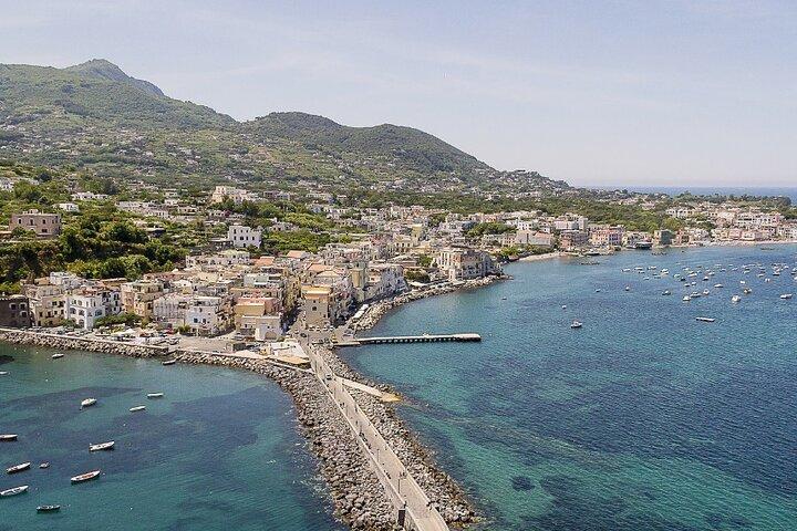 The Best of Ischia: Boat Tour Around the Island with Lunch